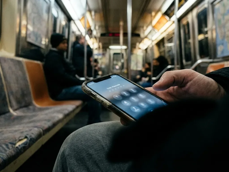 Apples Diebstahl-Schutz macht PIN-Spionen das Leben schwer - Foto: über boerse-global.de