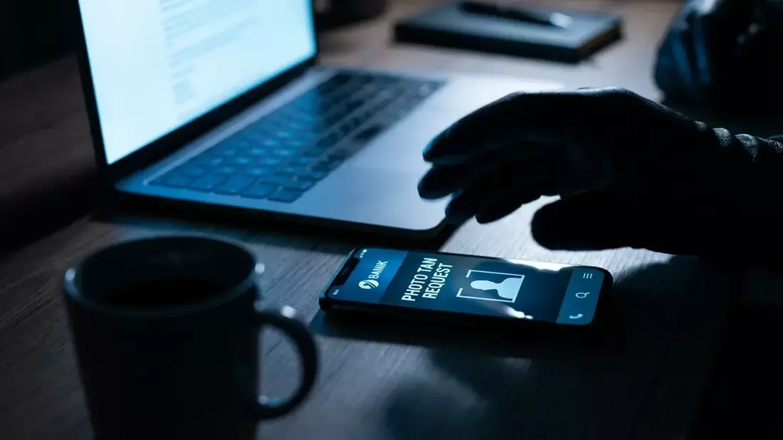 Postbank-Kunden im Visier: Neue Phishing-Welle zielt auf photoTAN - Bild: über boerse-global.de