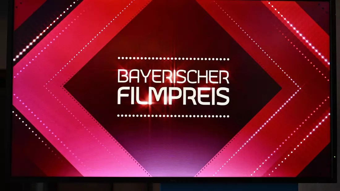 Der Bayerische Filmpreis würdigt bekannte und neue Talente. (Archivbild) - Bild: Felix Hörhager/dpa