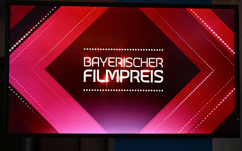 Der Bayerische Filmpreis würdigt bekannte und neue Talente. (Archivbild) - Foto: Felix Hörhager/dpa