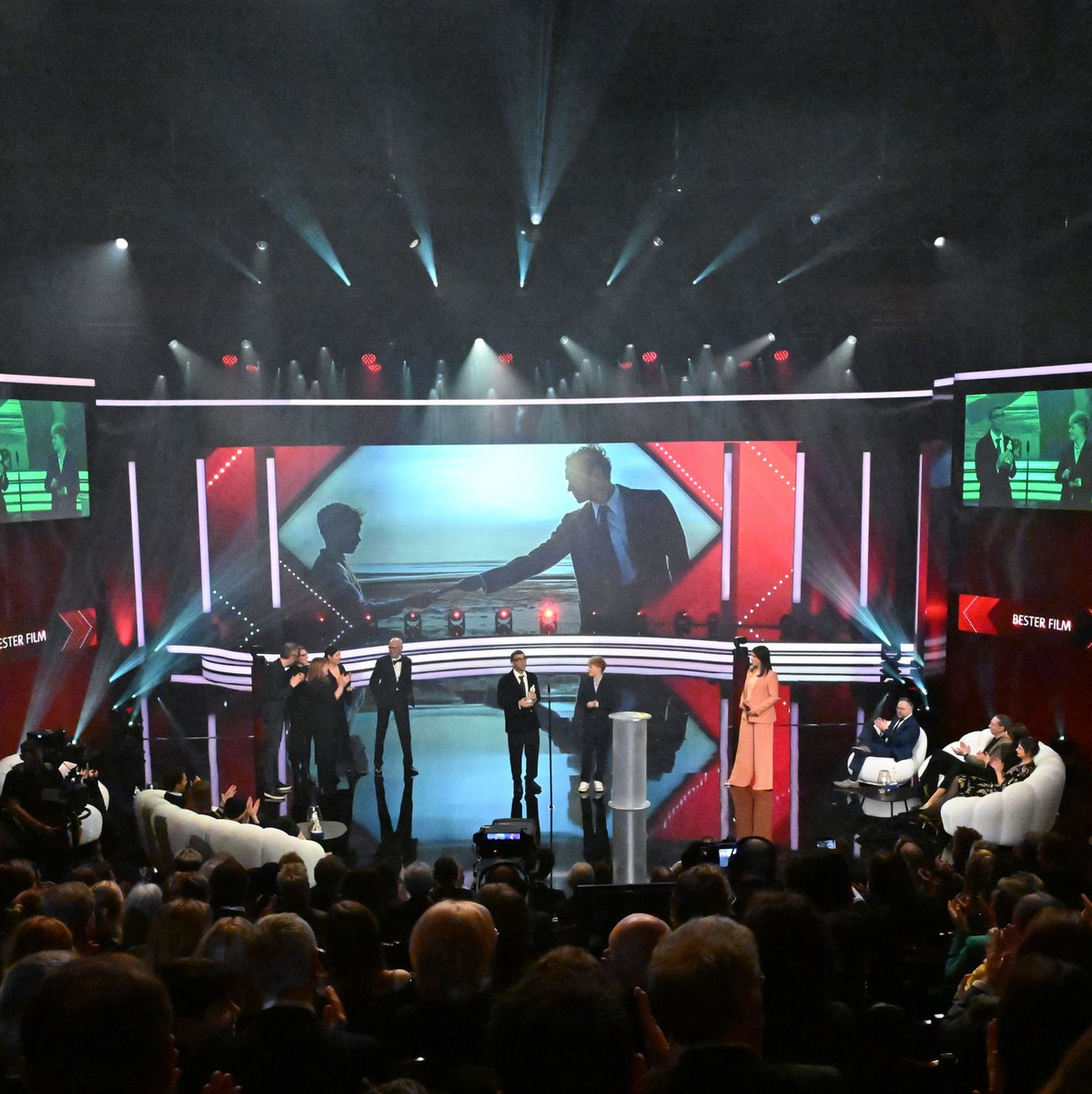 Verleihung des Bayerischen Filmpreises im Prinzregententheater - Foto: Felix Hörhager/dpa