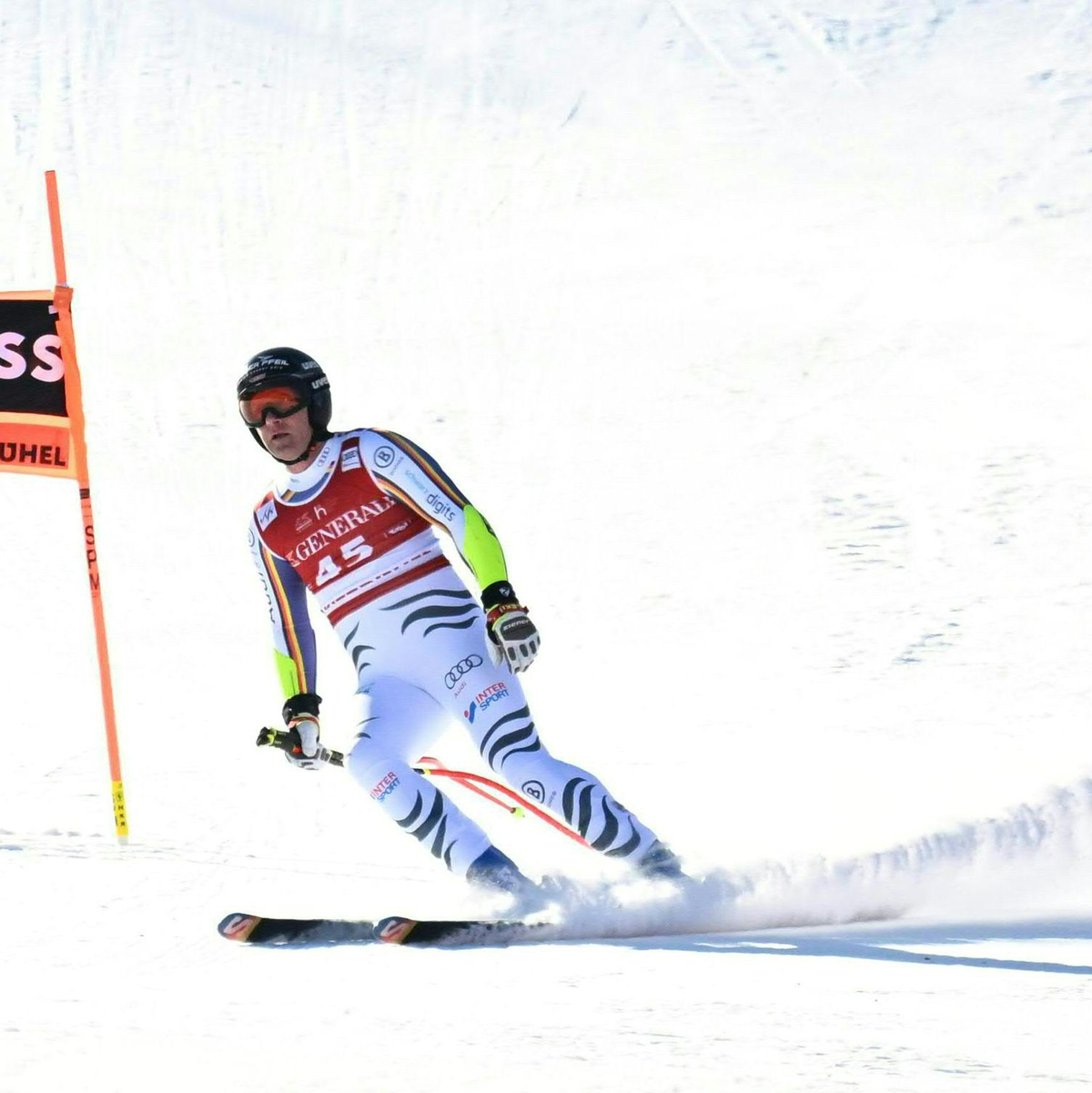 Routinier Romed Baumann scheidet im Super-G von Kitzbühel aus. - Foto: Barbara Gindl/APA/dpa