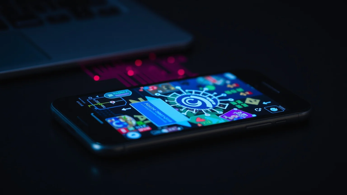 Android-Malware nutzt KI für unsichtbaren Werbebetrug - Foto: über boerse-global.de