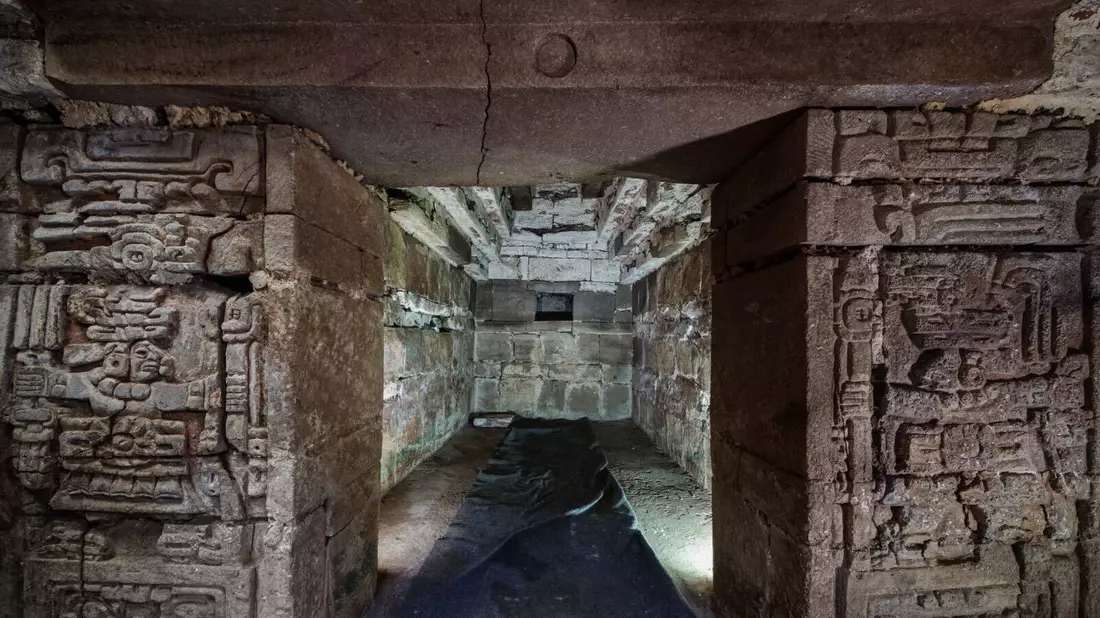 Das gut erhaltene Grab wurde im südlichen Bundesstaat Oaxaca gefunden  - Bild: Luis Gerardo Peña Torres/Instituto Nacional de Antropologia e Historia (INAH)/dpa