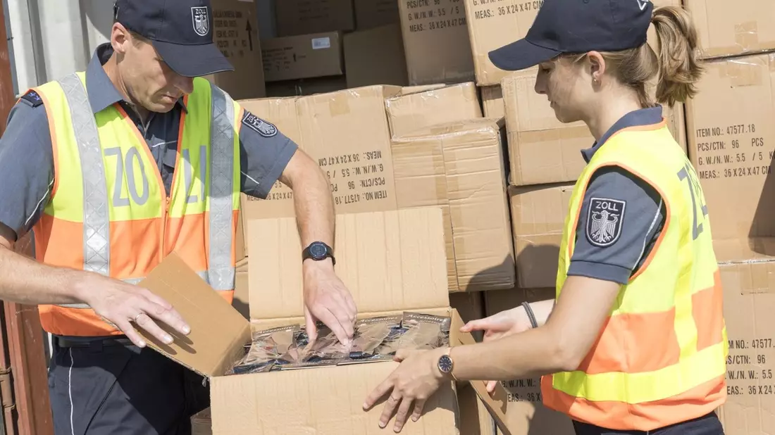HZA-N: Internationaler Zolltag am 26.01.2026: ZOLL schützt die Gesellschaft durch Wachsamkeit und Engagement - Bild: Zoll, presseportal.de