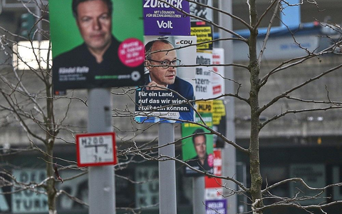 Wahlplakate zur Bundestagswahl (Archiv) - Foto: via dts Nachrichtenagentur
