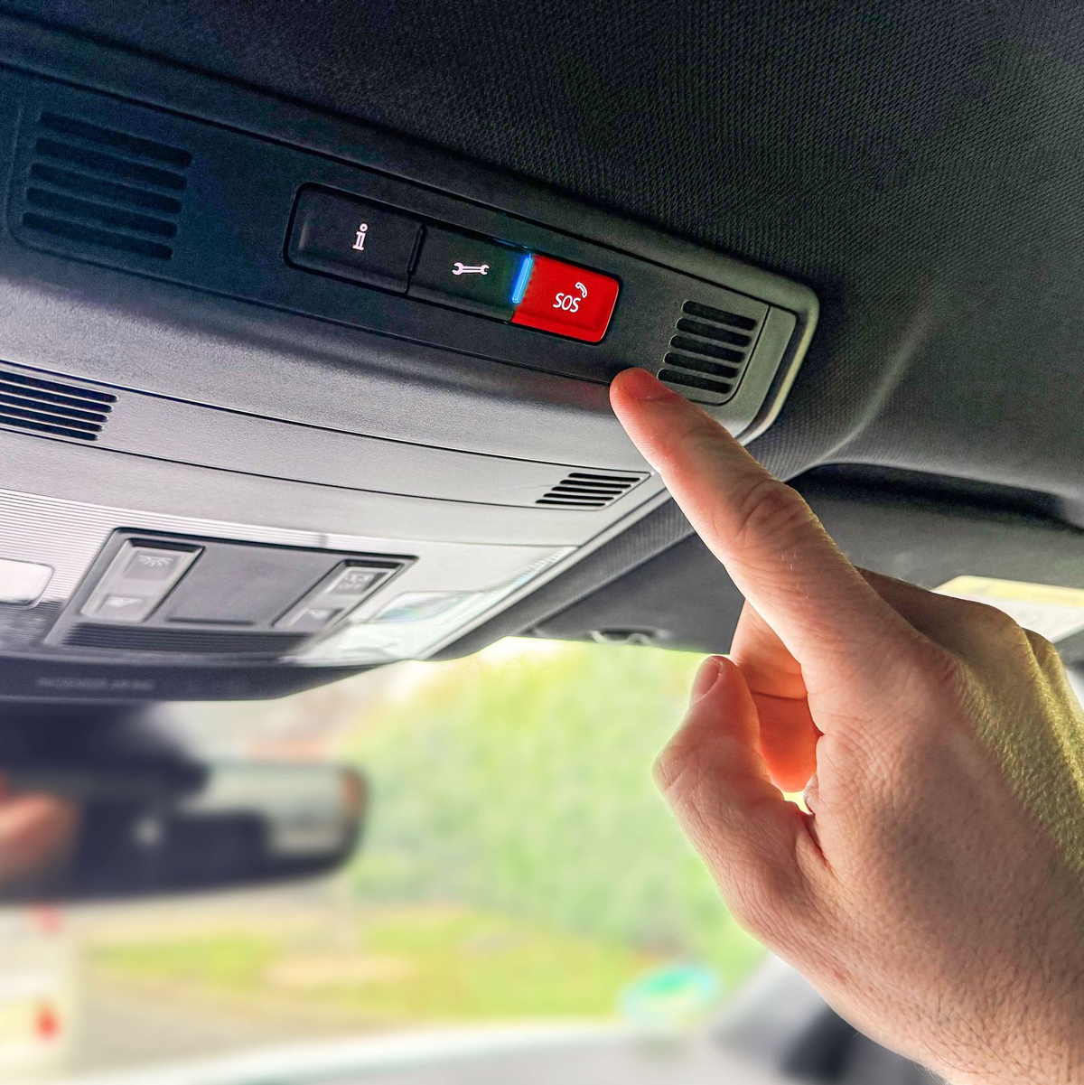 Das automatische Notrufsystem eCall für Kraftfahrzeuge hat bereits viele Leben gerettet. - Foto: Florian Streicher/O2 Telefónica/dpa