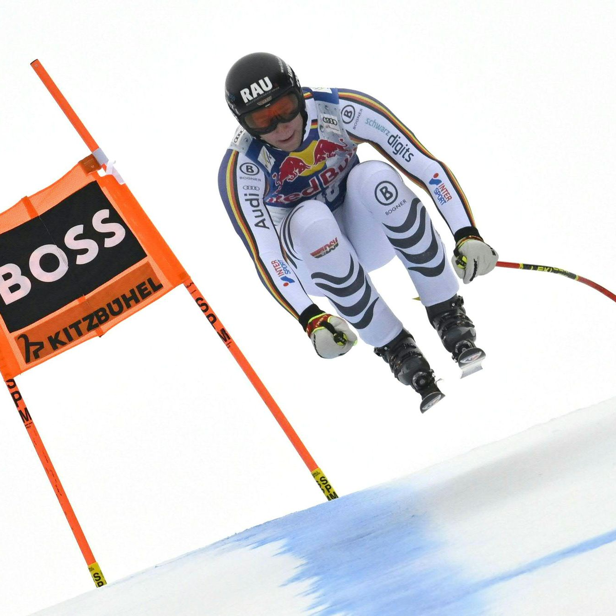 Luis Vogt feiert in Kitzbühel sein bestes Weltcup-Ergebnis. - Foto: Hans Klaus Techt/APA/dpa