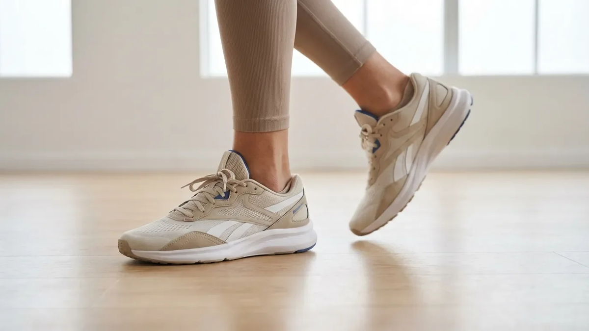 Seitlicher Schritt: Einfache Übung für stabile Hüften - Foto: über boerse-global.de