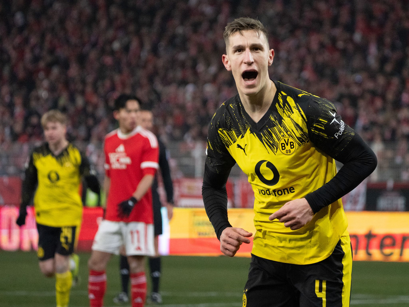 Nico Schlotterbeck bejubelt seinen Kopfballtreffer zum 2:0. - Foto: Soeren Stache/dpa