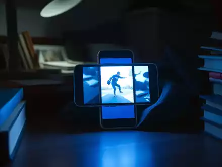 TikTok-Challenges: Polizei warnt vor lebensgefährlichen Mutproben - Foto: über boerse-global.de