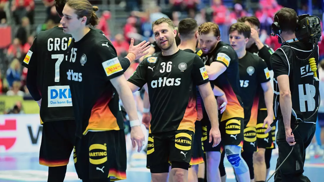 Deutschland Handballer können das EM-Halbfinale aus eigener Kraft erreichen. - Bild: Sina Schuldt/dpa