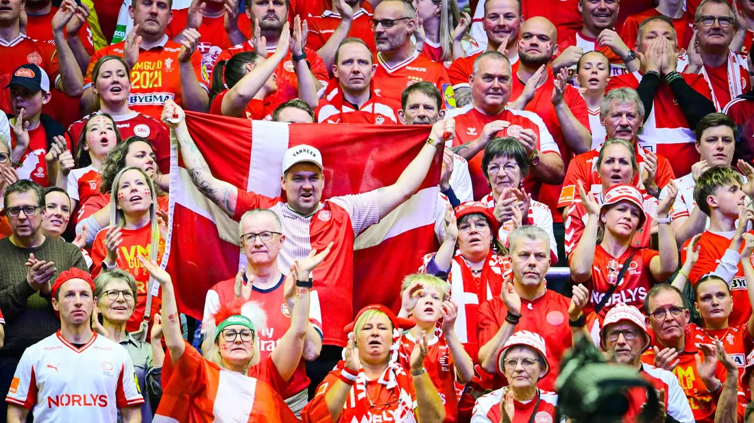 Das DHB-Team spielt am Montagabend auch gegen Tausende Fans. (Archivbild) - Bild: Sina Schuldt/dpa