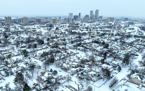 Mehr als die Hälfte der US-Bevölkerung ist von dem Wintereinbruch betroffen. - Foto: Mike Simons/Tulsa World/AP/dpa