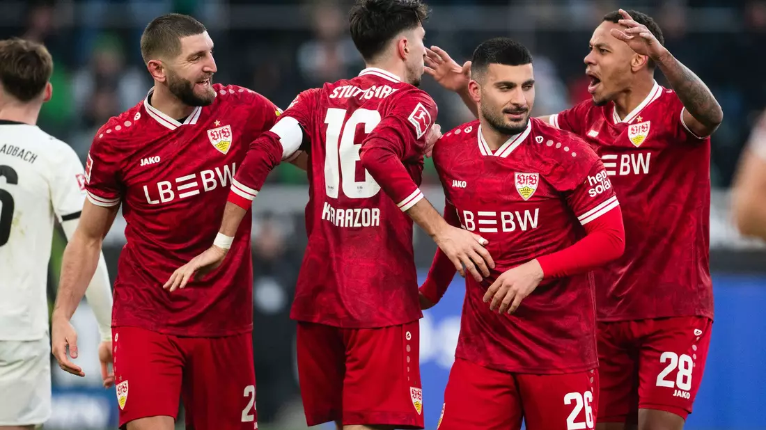 Der VfB Stuttgart jubelt auch in Mönchengladbach. - Bild: Marius Becker/dpa