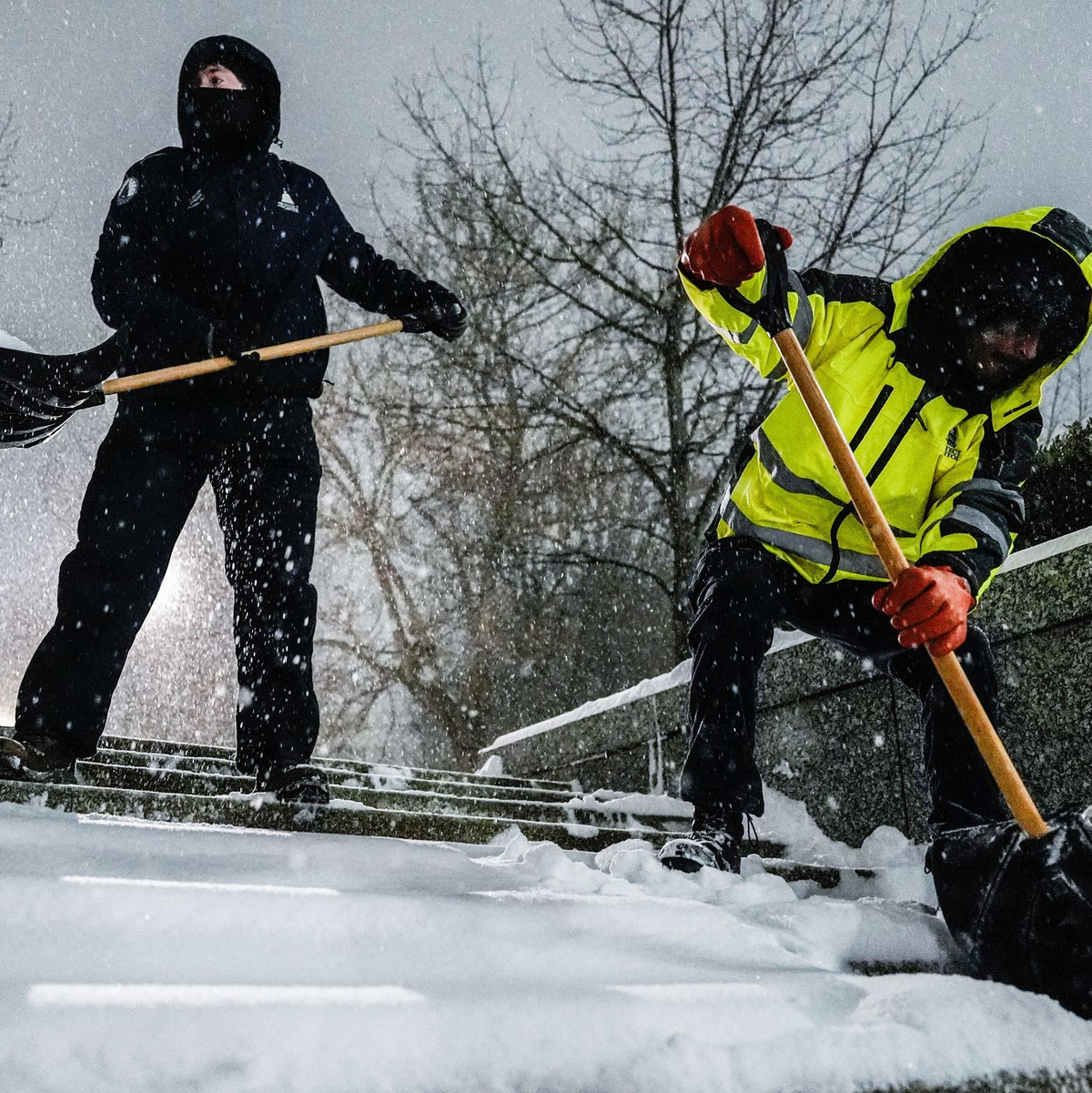 Mehr als eine Million Stromkunden in den USA waren am Nachmittag betroffen. - Foto: Julia Demaree Nikhinson/AP/dpa