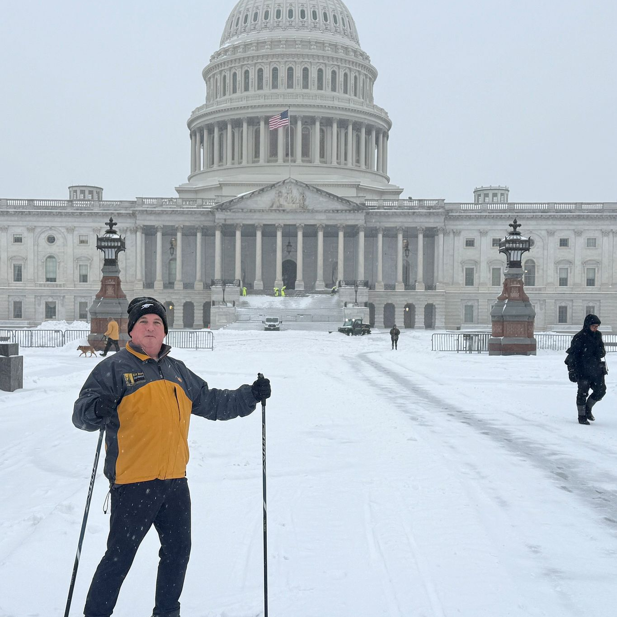Skifahren in Washington. - Foto: Anna Ringle/dpa