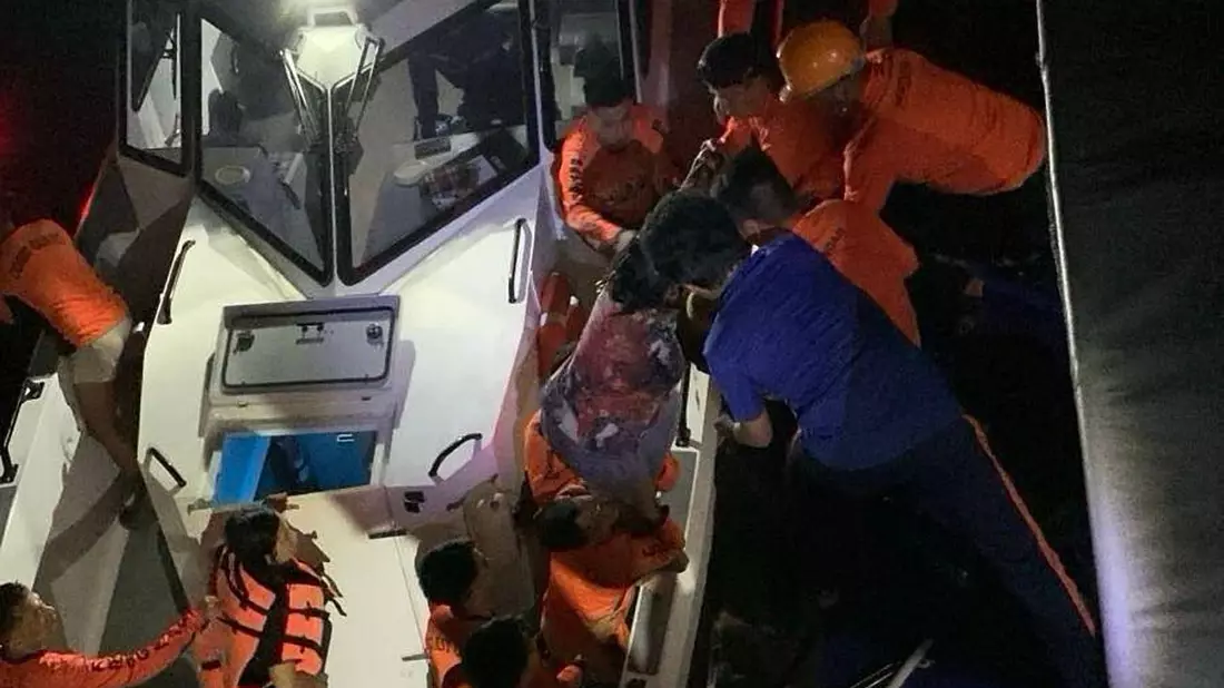 Warum die Fähre sank, wird noch untersucht. - Bild: Uncredited/Philippine Coast Guard/AP/dpa