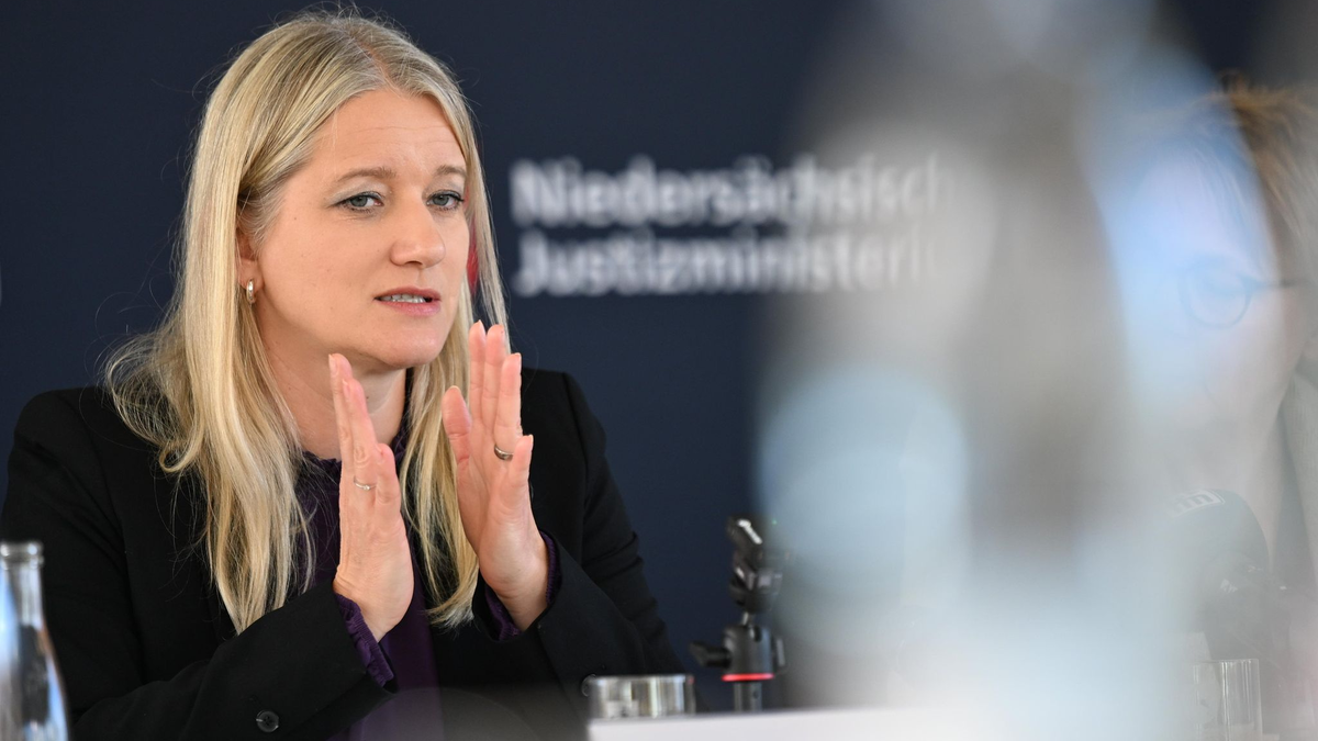 Niedersachsens Justizministerin Kathrin Wahlmann (SPD) tritt für ein Verbot von Voyeuraufnahmen ein. (Archivbild) - Foto: Shireen Broszies/dpa