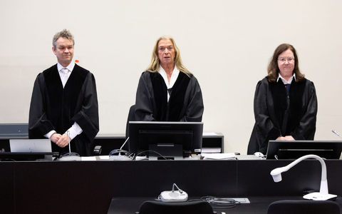 Das Gericht geht davon aus, dass die Angeklagte bei der Tat schuldunfähig war. - Foto: Georg Wendt/dpa