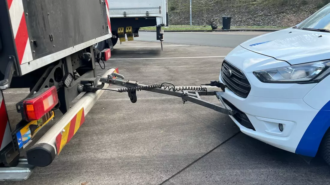 POL-OS: Bissendorf: Ungewöhnliche Fahrzeugkombination bei Verkehrskontrolle festgestellt - Bild: presseportal.de