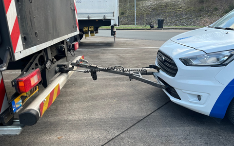 POL-OS: Bissendorf: Ungewöhnliche Fahrzeugkombination bei Verkehrskontrolle festgestellt - Foto: presseportal.de