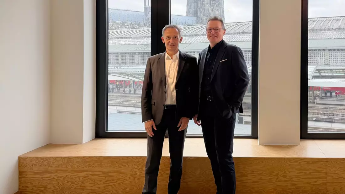 Wichtiger Schritt zur Umsetzung der europäischen Manufacturing-X-Vision / Catena-X trifft Factory-X: GEC und Cofinity-X realisieren Showcase für interoperablen Datenaustausch - Bild: presseportal.de