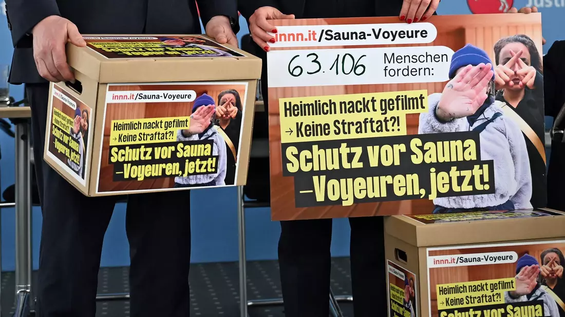 Die beiden betroffenen Frauen aus Leipzig haben eine Petition ins Leben gerufen. - Bild: Shireen Broszies/dpa