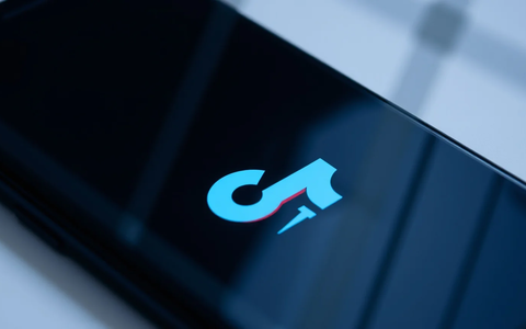 TikTok muss Alterskontrolle in Deutschland verschärfen - Foto: über boerse-global.de