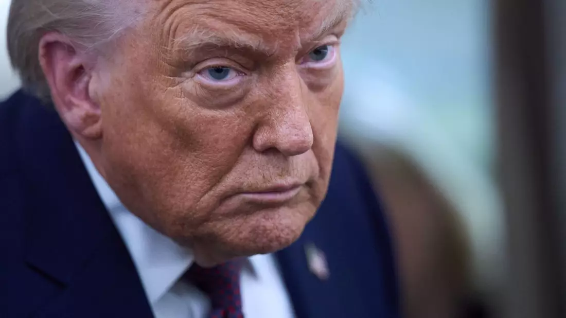 Die USA haben nach Worten Trumps eine «Armada» nahe dem Iran stationiert. (Archivbild)  - Bild: Evan Vucci/AP/dpa