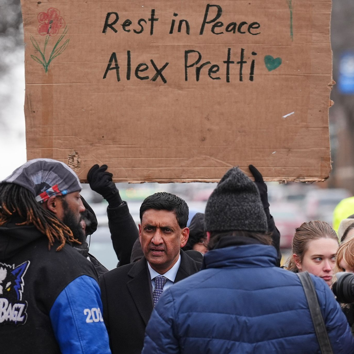 Die tödlichen Schüsse in Minneapolis lassen die Wut auf Trumps Regierung hochkochen. - Foto: Adam Gray/AP/dpa