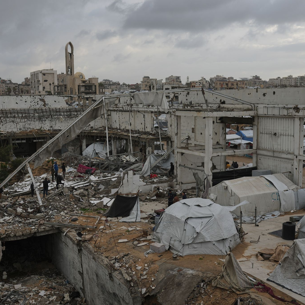 Der Gazastreifen ist nach zwei Kriegsjahren großflächig zerstört. (Archivbild) - Foto: Jehad Alshrafi/AP/dpa