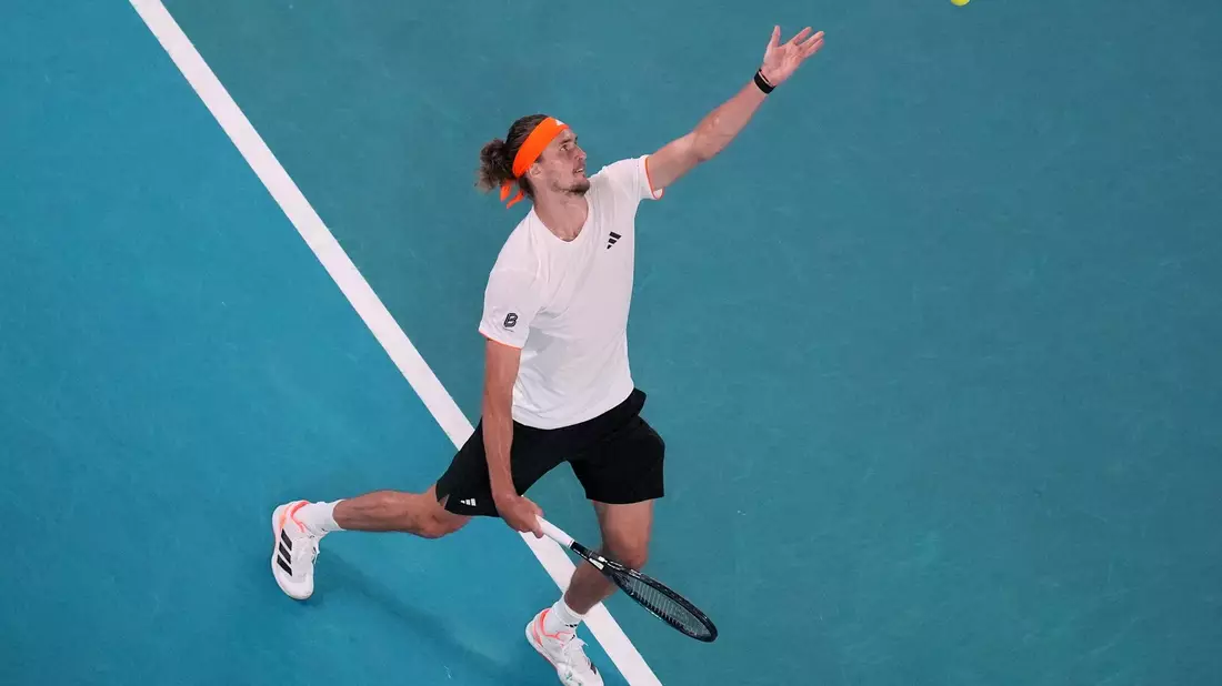 Alexander Zverev steht bei den Australian Open im Halbfinale. - Bild: Dita Alangkara/AP/dpa