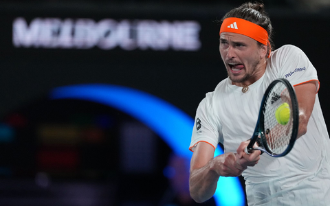 Alexander Zverev steht bei den Australian Open im Halbfinale. - Foto: Asanka Brendon Ratnayake/AP/dpa