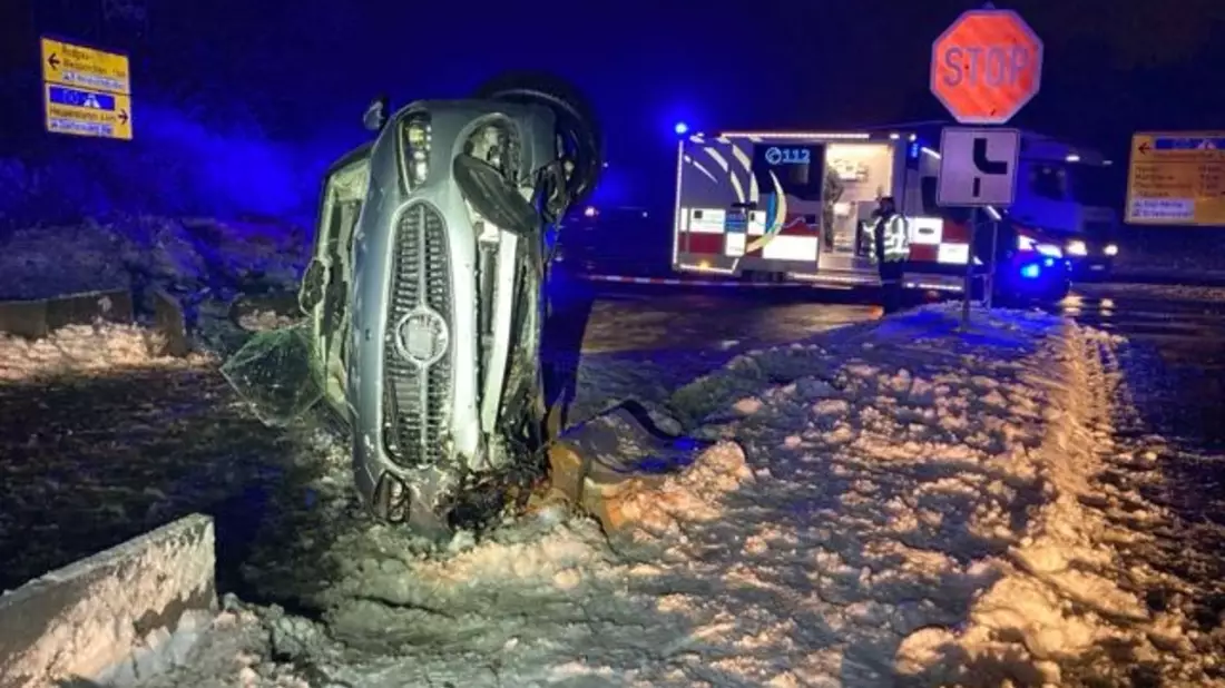 POL-OF: Weitere witterungsbedingte Unfälle und unzählige festgefahrene Fahrzeuge - Bild: presseportal.de