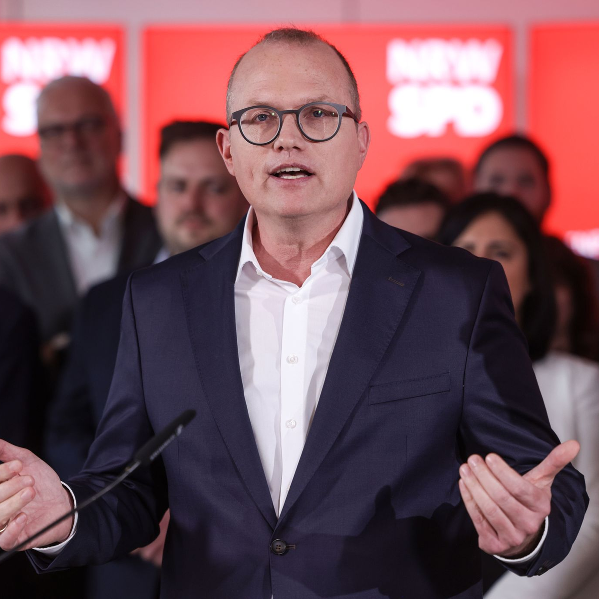 Krise im schwarz-grünen Kabinett - ein gefundenes Fressen für den designierten SPD-Spitzenkandidaten für die Landtagswahl, Jochen Ott. - Foto: Oliver Berg/dpa