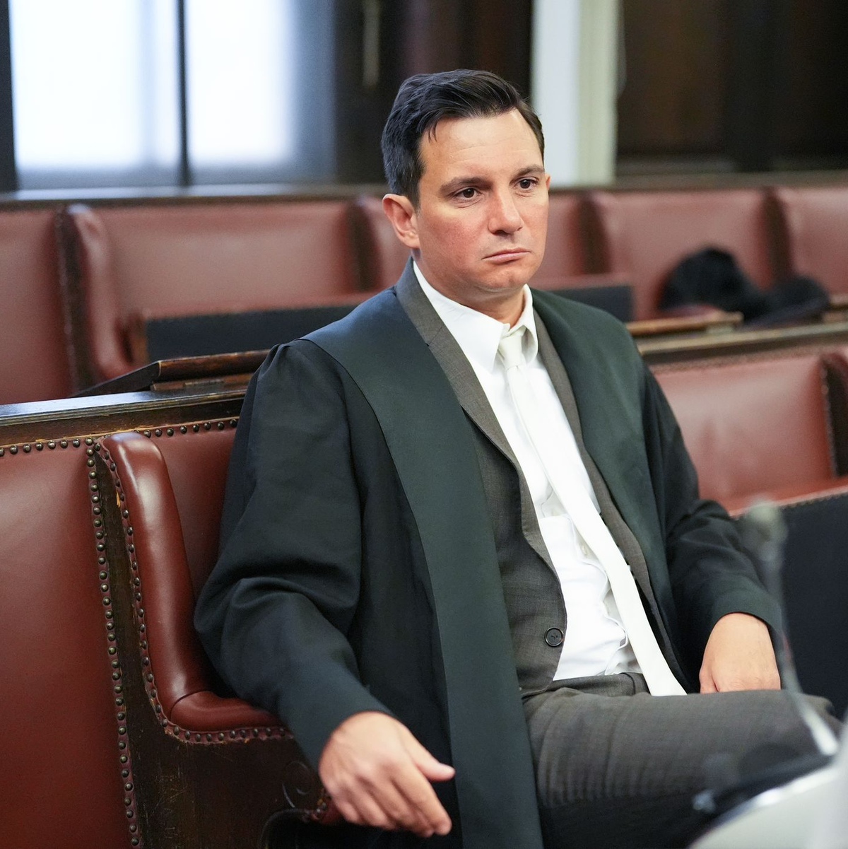 Der Platz neben dem Nebenklagevertreter Philip von der Meden blieb am 33. Prozesstag leer. - Foto: Marcus Brandt/Pool dpa/dpa