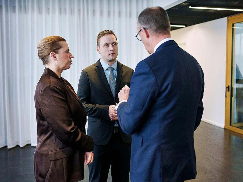 Frederiksen, Nielsen und Merz am 27.01.2026 - Foto: Handout Bundesregierung/Jesco Denzel via dts Nachrichtenagentur