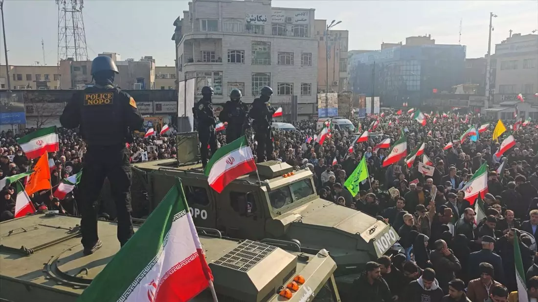 ARTE Reportage Sondersendung Iran: 52 Minuten exklusive Reportagen aus dem Herzen der Rebellion - Bild: presseportal.de