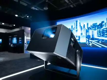 Digital Projection feiert 30 Jahre mit 8K-Flaggschiff und kompaktem Titan - Foto: über boerse-global.de