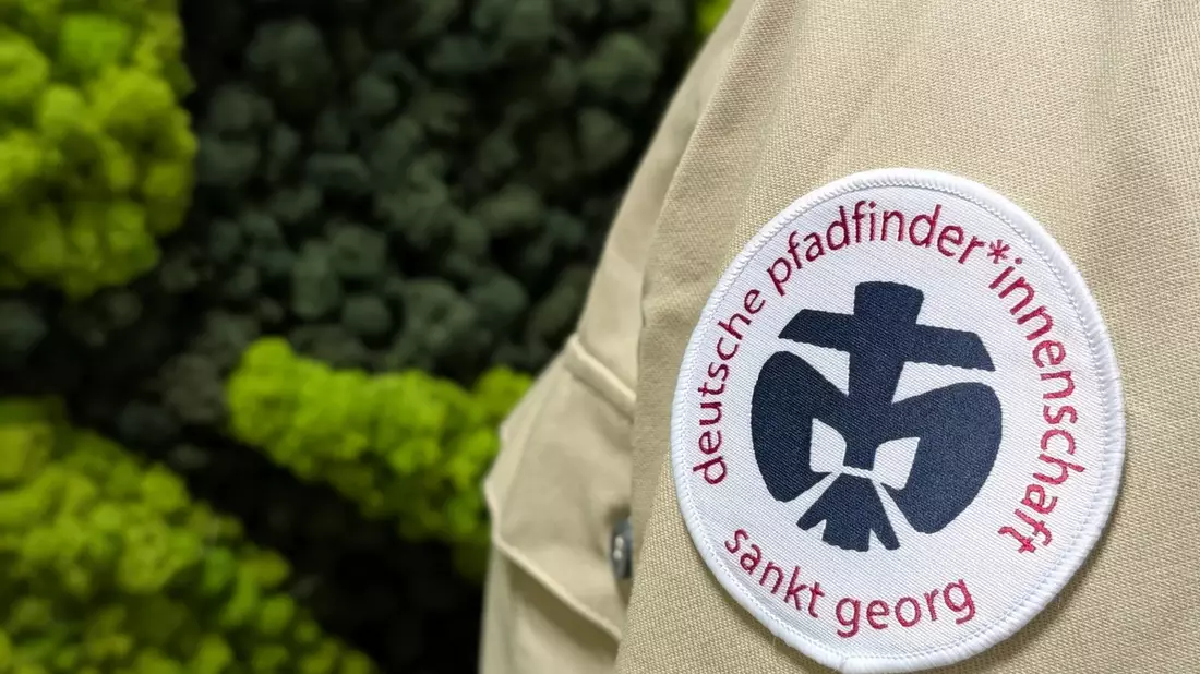 Pressekonferenz zur Vorstellung der Ergebnisse des Forschungsprojekts zur Aufarbeitung sexualisierter und spiritueller Gewalt in der Deutschen Pfadfinder*innenschaft Sankt Georg (DPSG) - Bild: presseportal.de