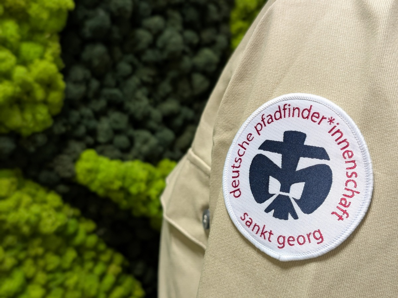 Pressekonferenz zur Vorstellung der Ergebnisse des Forschungsprojekts zur Aufarbeitung sexualisierter und spiritueller Gewalt in der Deutschen Pfadfinder*innenschaft Sankt Georg (DPSG) - Foto: presseportal.de