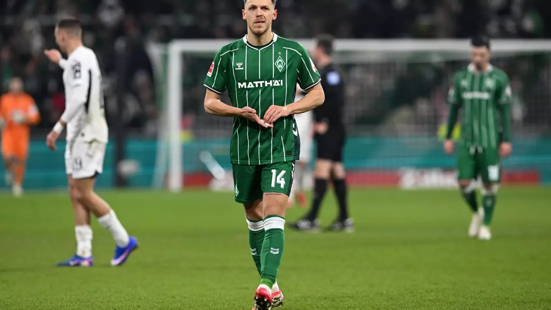 Zählte zu den Besten bei Werder: Aushilfs-Abwehrchef Senne Lynen. - Bild: Carmen Jaspersen/dpa