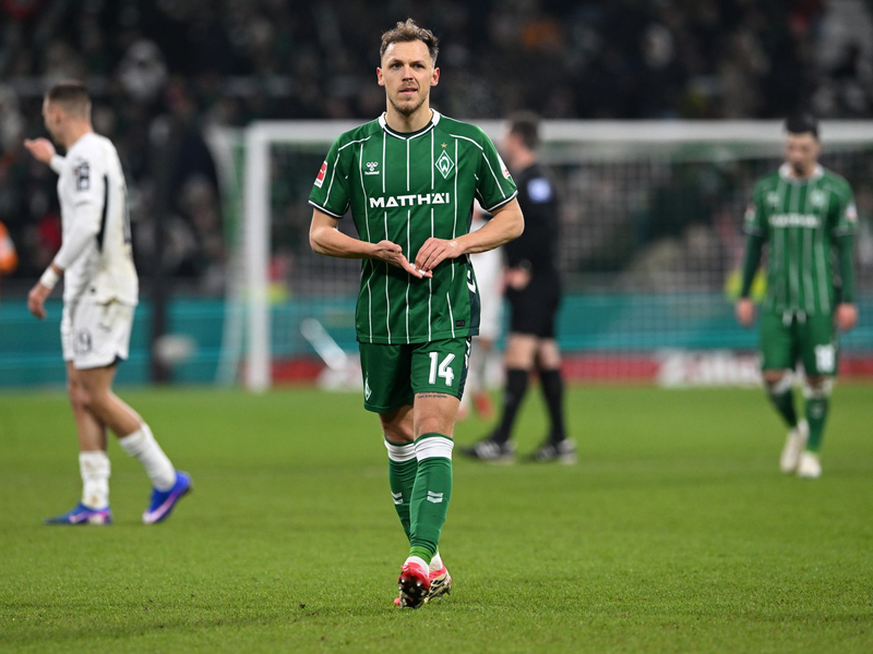 Zählte zu den Besten bei Werder: Aushilfs-Abwehrchef Senne Lynen. - Foto: Carmen Jaspersen/dpa