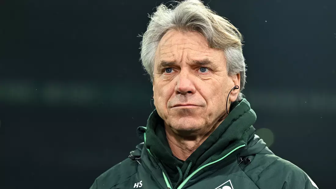 Hat derzeit wenig zu lachen: Werder-Cheftrainer Horst Steffen. - Bild: Carmen Jaspersen/dpa