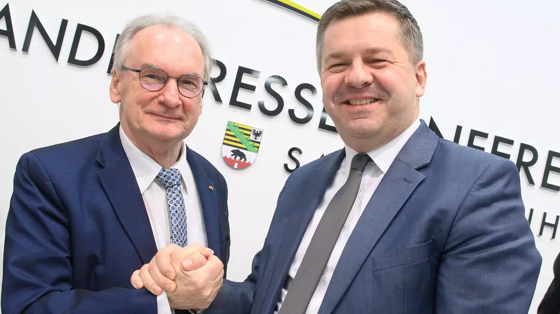 Gelingt die Übergabe von Reiner Haseloff (CDU) an Sven Schulze (CDU)? (Archivbild) - Bild: Klaus-Dietmar Gabbert/dpa