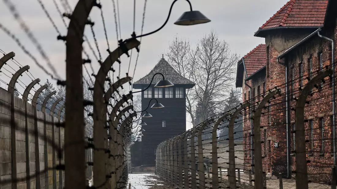 Jedes Jahr gedenkt der Bundestag anlässlich des Jahrestags der Befreiung des Vernichtungslagers Auschwitz der Opfer des Nationalsozialismus. - Bild: Beata Zawrzel/AP/dpa