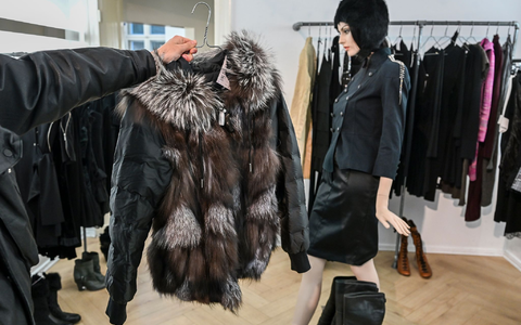 Pelze sind wieder salonfähig - vor allem, wenn es gebrauchte Stücke sind.  - Foto: Jens Kalaene/dpa