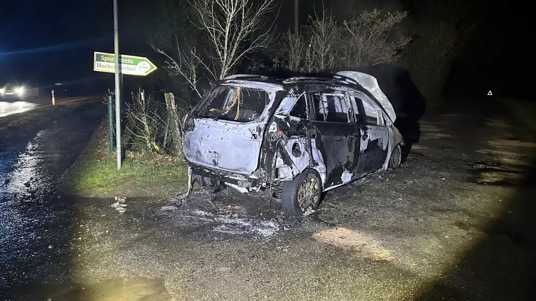 POL-PDPS: Pkw brennt aus - Polizei bittet um Zeugenhinweise - Bild: presseportal.de