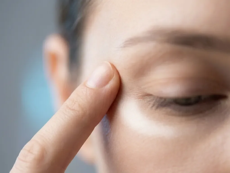 Akupressur gegen digitalen Sehstress: Ein alter Punkt im neuen Fokus - Foto: über boerse-global.de